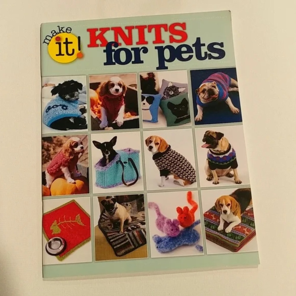 4/$15 🌻 NWT Make It! Knits for Pets - Knitting Instruction Book